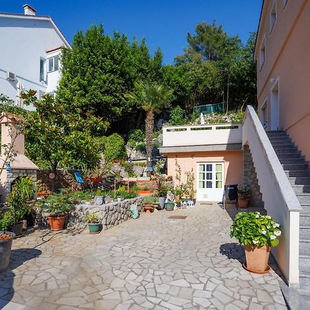Apartment Studio Close To Sea Krk Town Zewnętrze zdjęcie