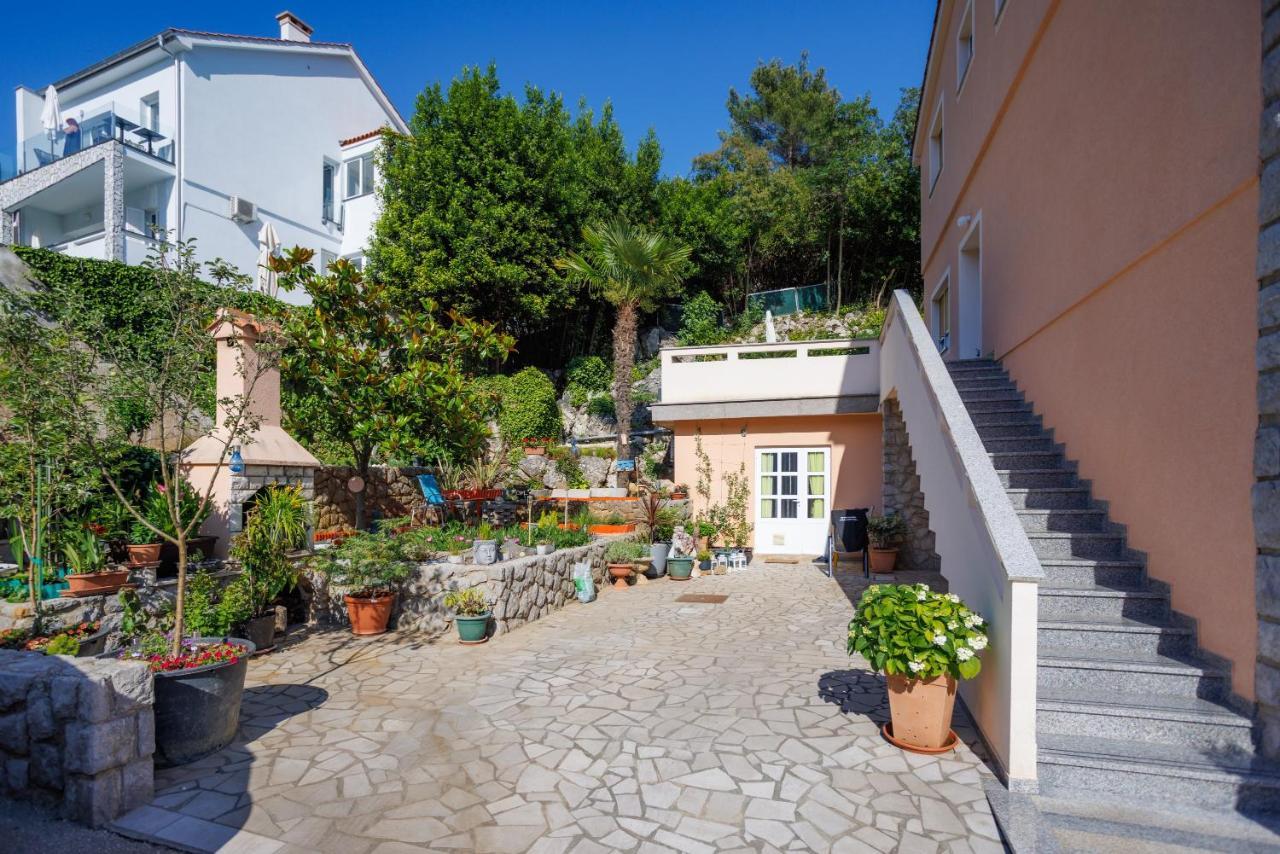 Apartment Studio Close To Sea Krk Town Zewnętrze zdjęcie