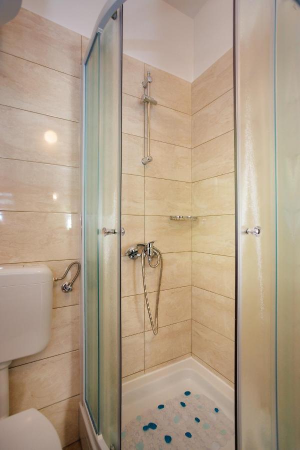 Apartment Studio Close To Sea Krk Town Zewnętrze zdjęcie